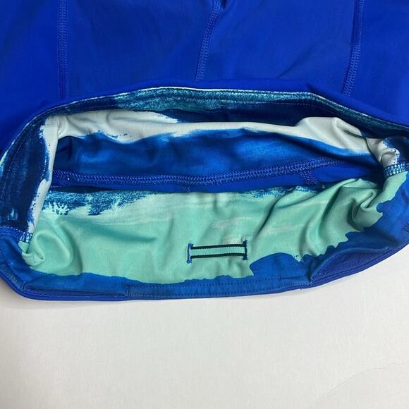 Lululemon run inspire ll crop (mesh) in harbor blue / black - Picture 9 of 11